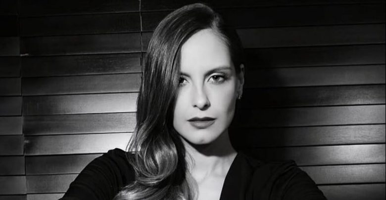 Reapareció Laura Acuña después de la muerte de Jota Mario