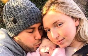 Pareja vivió 16 días con su bebé muerta