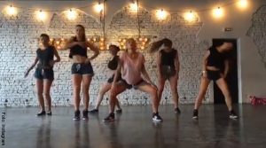 ¿Quiénes bailan mejor reggaetón? Las rusas o las latinas