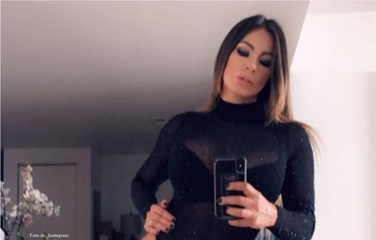 Hot video of Esperanza Gómez doing exercise
