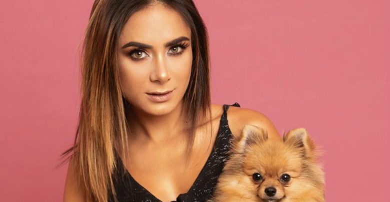 Johanna Fadul cumple advertencia y publica sugestivo desnudo