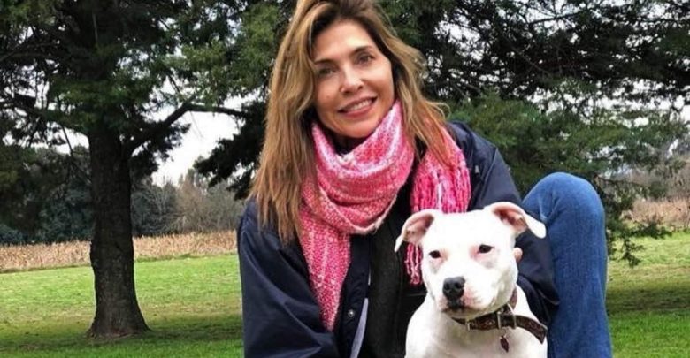 Lorena Meritano reapareció con sensual escote y con bikini