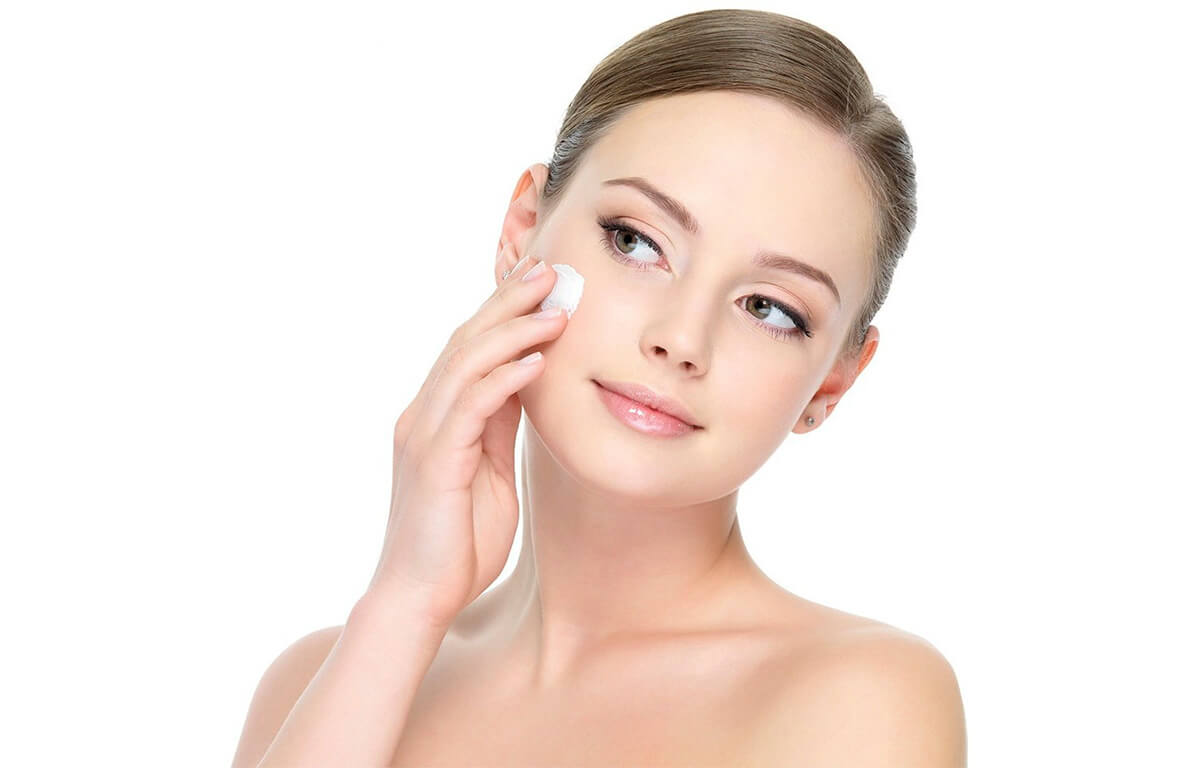 ¿Es bueno usar crema dental para la cara?