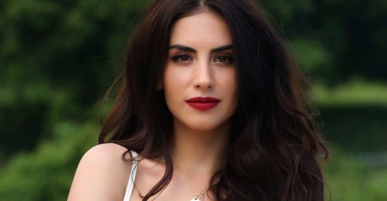 Jessica Cediel hizo serio compromiso corporal en sensual video