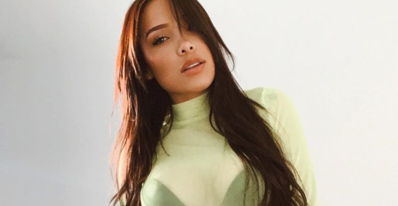 Luisa Fernanda W alardeó su cola con diminuto y sensual bikini