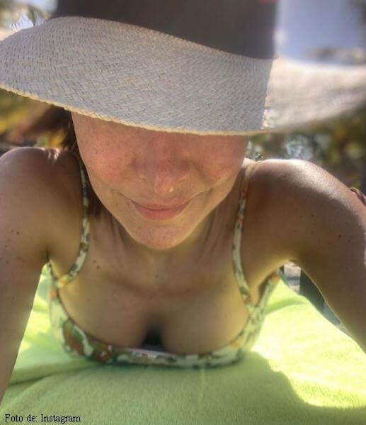 Foto de Flavia con sombrero