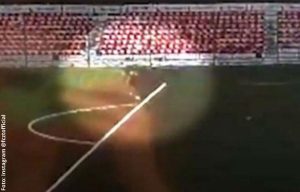 Impactante: Un rayo alcanza a arquero en pleno entrenamiento