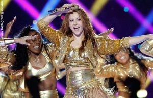 Shakira deslumbró al mostrar su cuerpazo en bikini