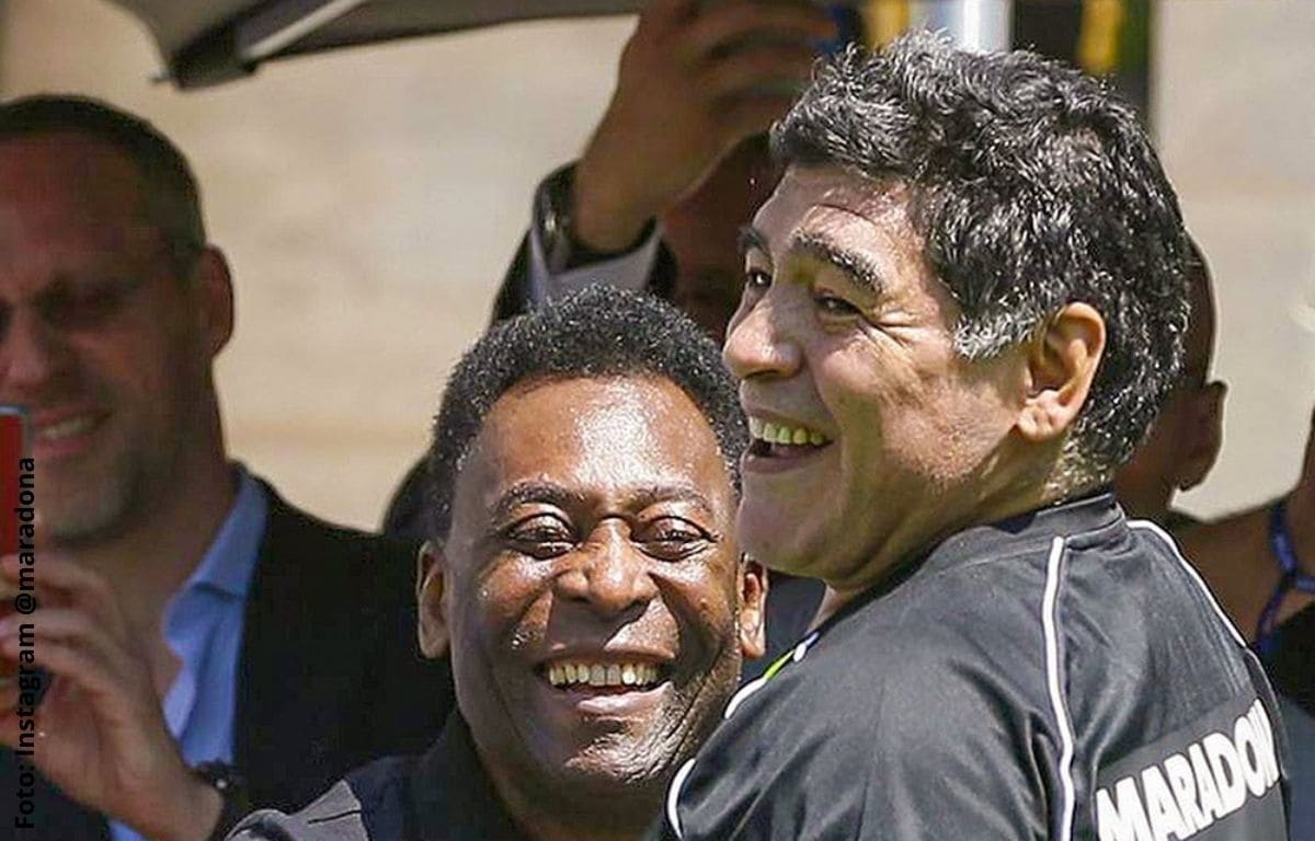El fútbol está de luto: Diego Maradona falleció