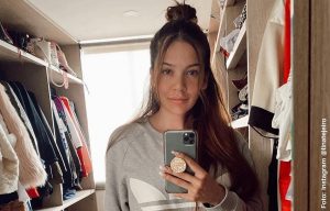 Lina Tejeiro calentó las redes al quitarse toda la ropa