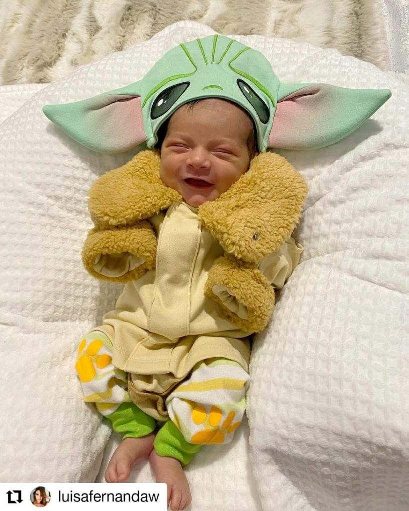 foto de un bebé sonriendo