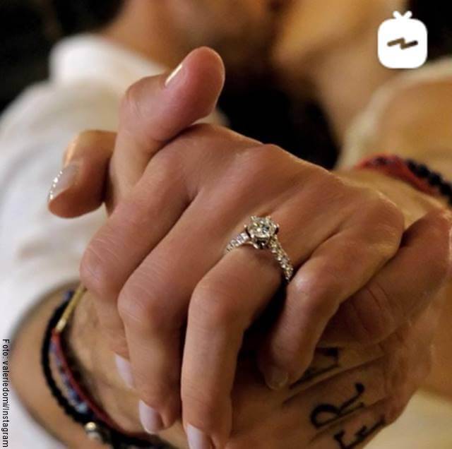 Foto del anillo de compromiso de la prima de Shakira