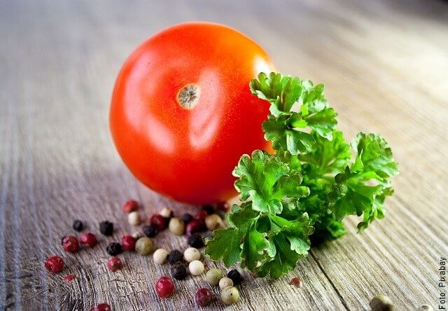 foto de tomate con lechuga