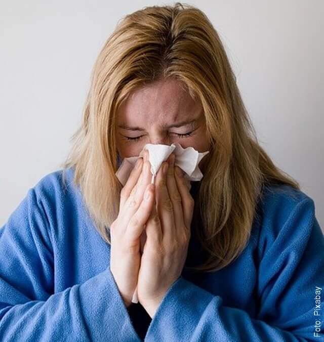 foto de mujer con alergia