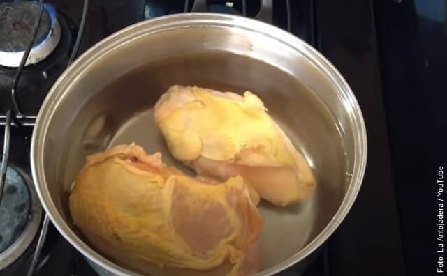 foto de cocinar pechugas de pollo