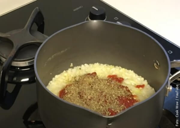 foto de cómo hacer salsa napolitana