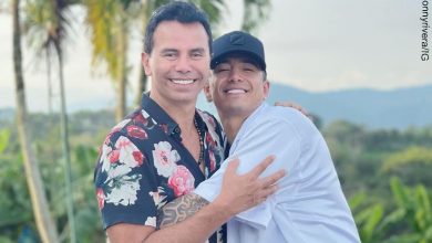 La foto de Andy y Jhony Rivera sin camisa, ¡de tal palo tal astilla!