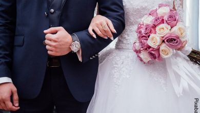 Hijos impiden la boda de su padre, ¡le lanzaron pintura a su traje!