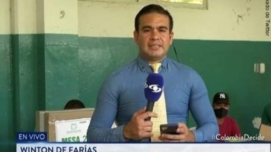 La apretada camisa de periodista de Noticias Caracol sacó risas