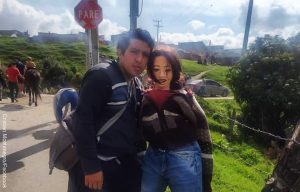 Colombiano con mujer de trapo ya es famoso en todo el mundo. ¡De no creer!