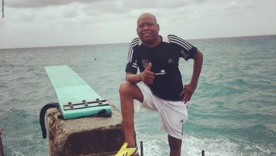 'El Tino' Asprilla arremetió contra alcalde de Medellín por caso con hinchas de Nacional