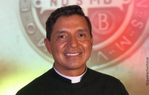 ¿Se aburrió de Colombia? El Padre Chucho estaría pensando en otros planes
