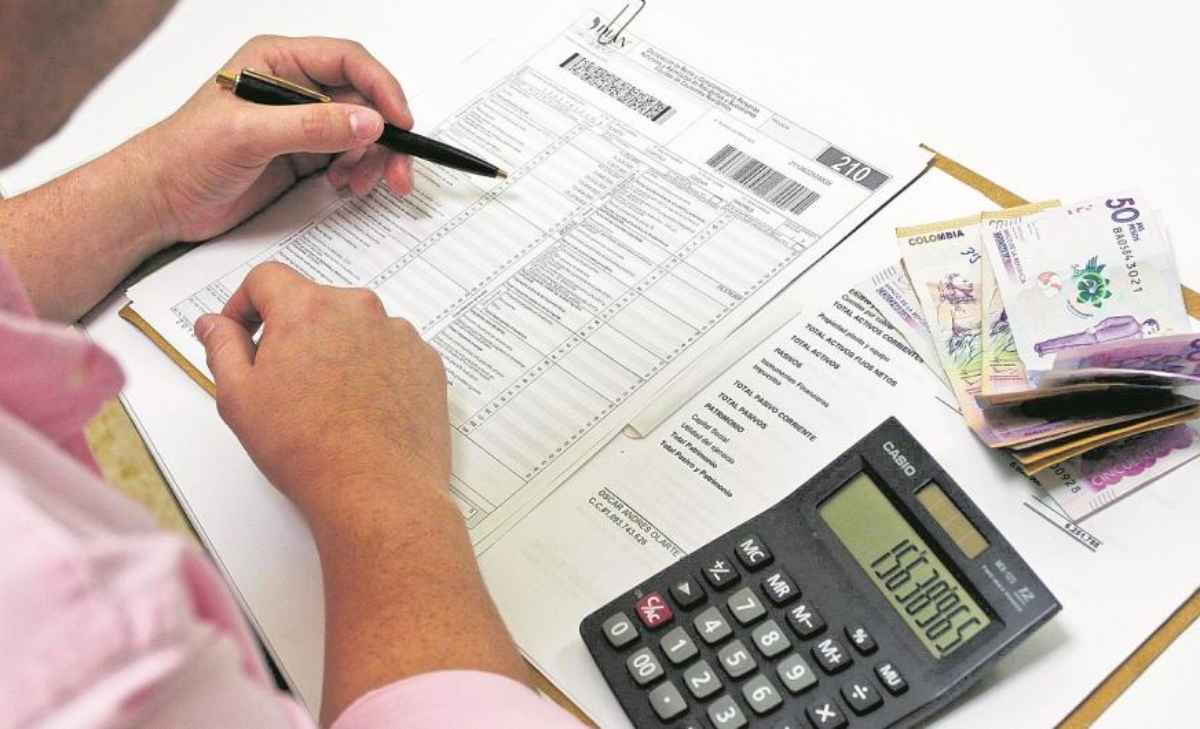 quienes deben declarar renta en mayo del 2025