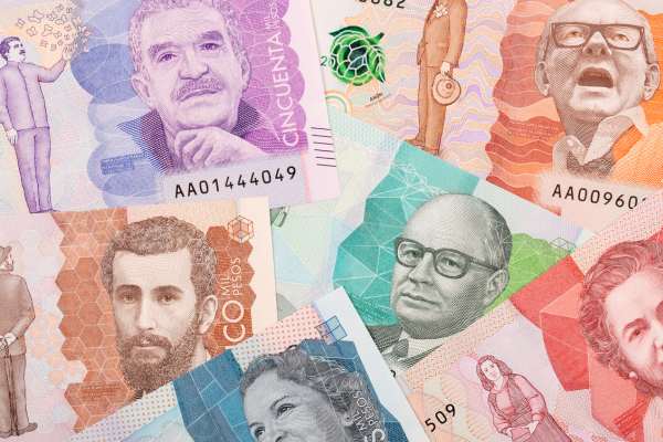 ¿Cuánto recibiría de prima a mitad de año si gana un salario mínimo en Colombia?