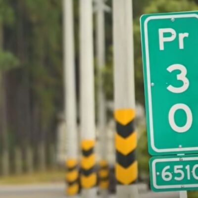 PR en las señales de tránsito