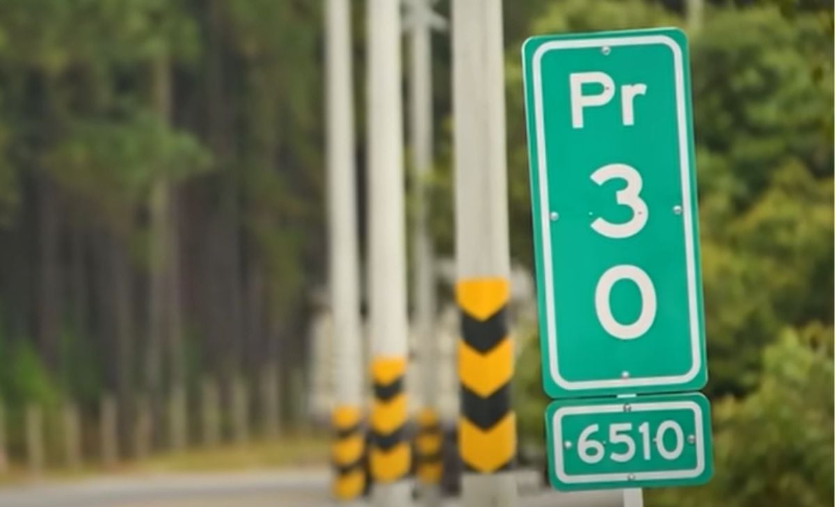 PR en las señales de tránsito