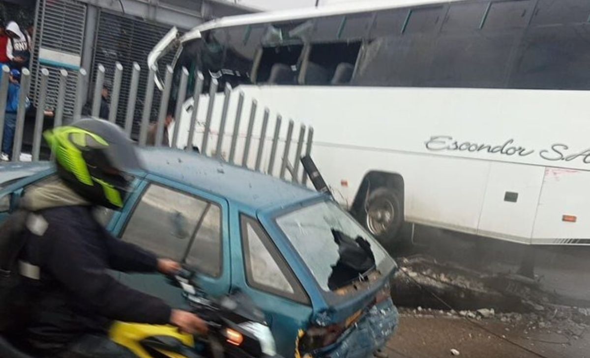 accidente entre un bus y un TransMilenio