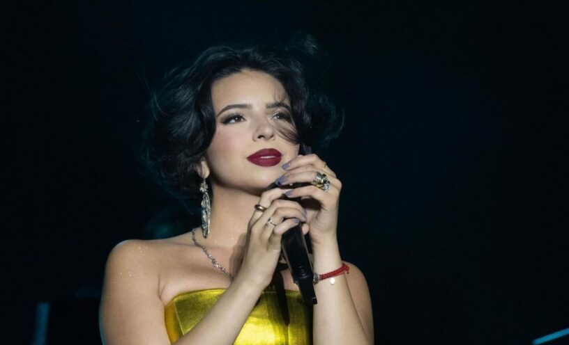Ángela Aguilar tomó decisión con sus redes sociales