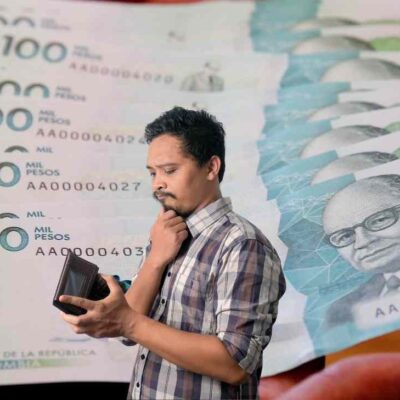 billete de 100 mil pesos colombianos