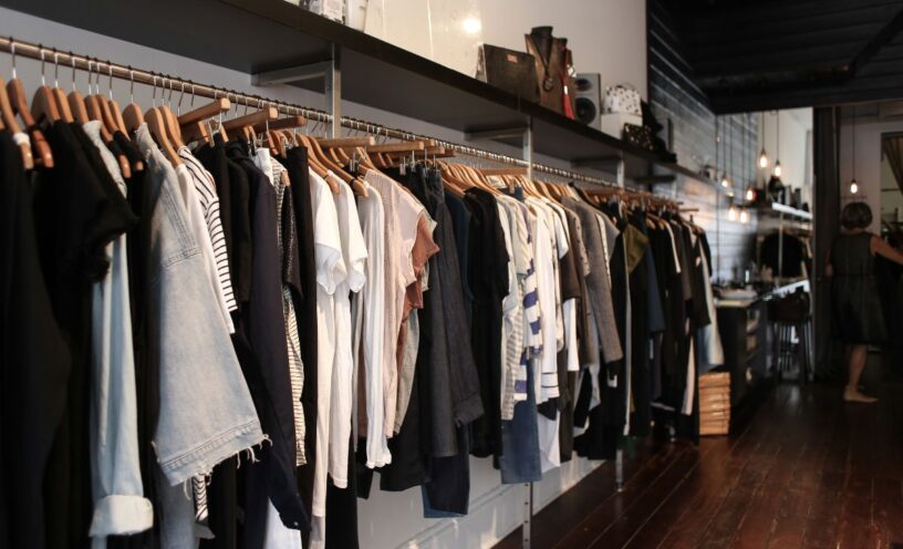 bodega en Bogotá para comprar ropa de marca a precio de outlet