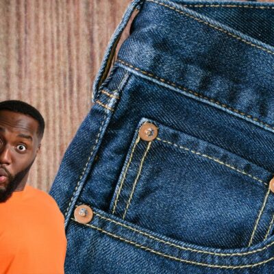 botones metálicos que hay en los bolsillos de los jeans