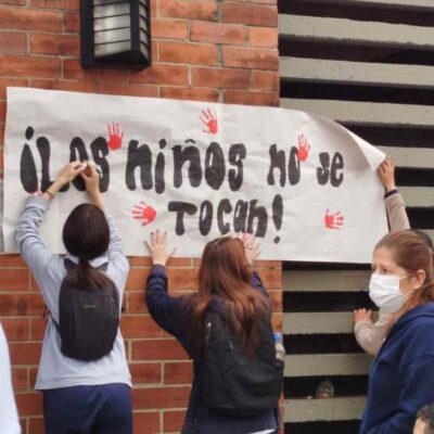capturan a profesor por abusar de una menor de edad