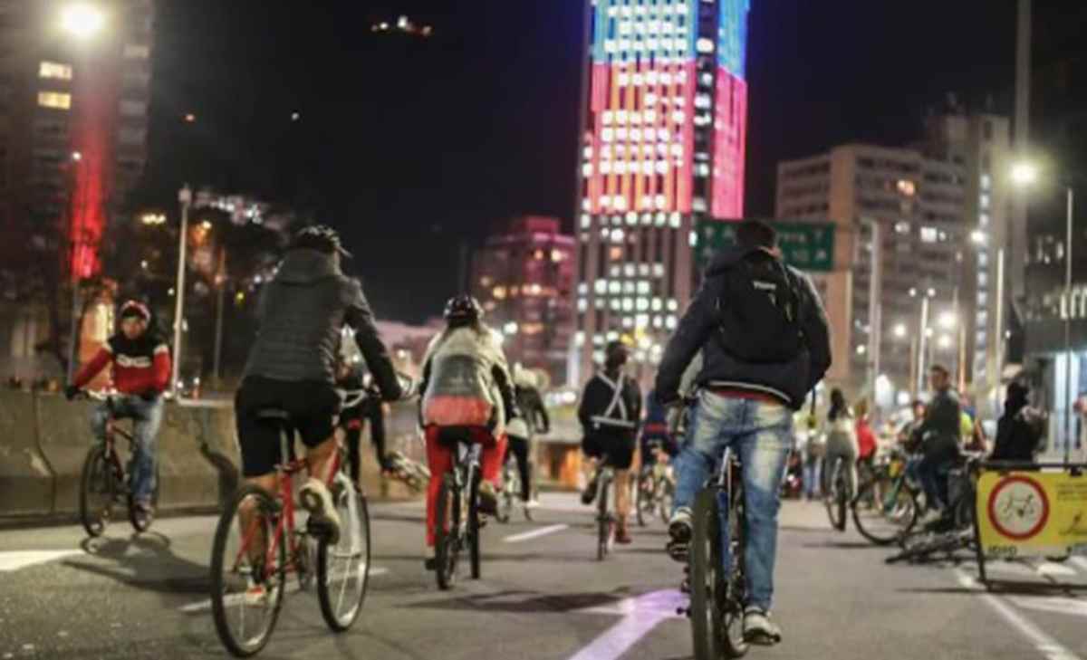 Ciclovía de 17 horas en Bogotá