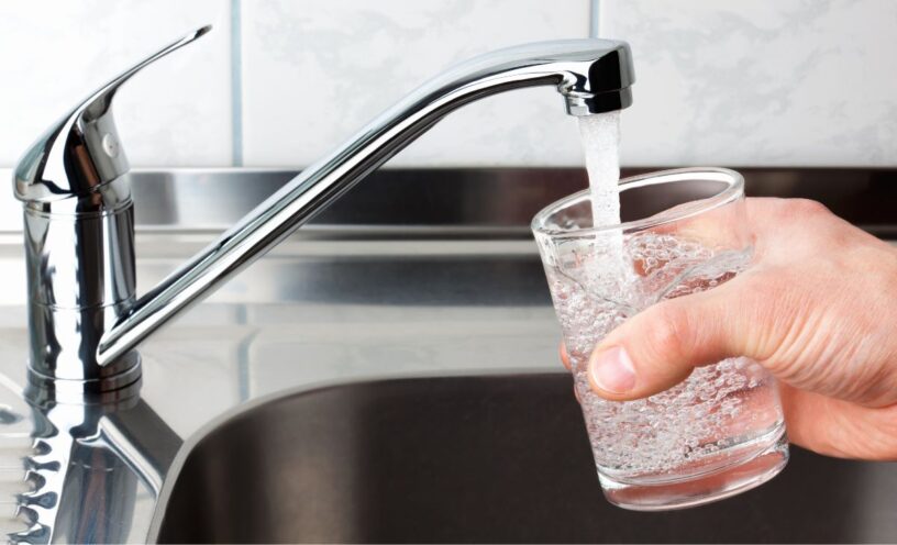 cortes de agua por arreglos en tubería