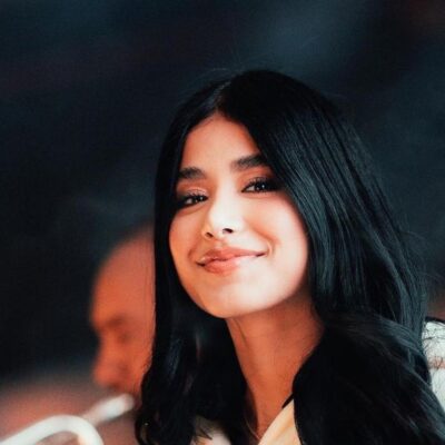 críticas a Jenny López por foto mostrando en Instagram