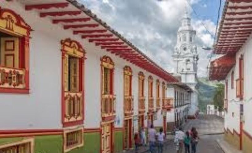 Cuál es el municipio de Colombia que llaman el 'París de Latinoamérica'
