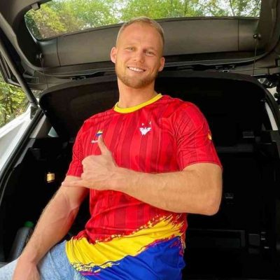 Dominic Wolf en un nuevo problema por camisetas