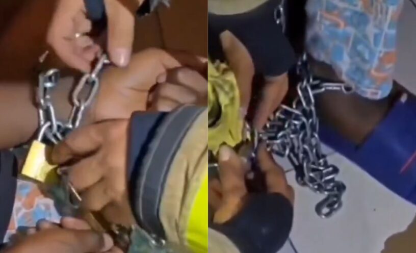 Dos niños eran encadenados por su madre