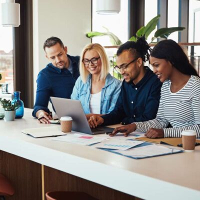 empleados que les llegara mas dinero de prima de mitad de ano