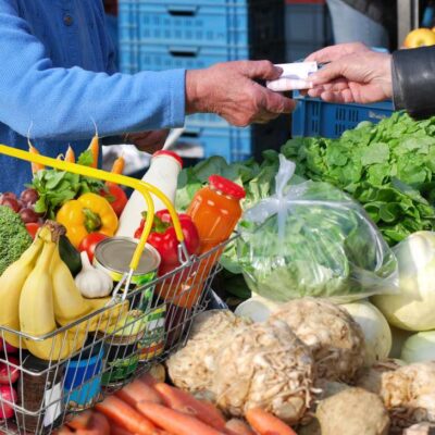 ¿En qué tienda en Bogotá puedo hacer mercado con 20 mil pesos?