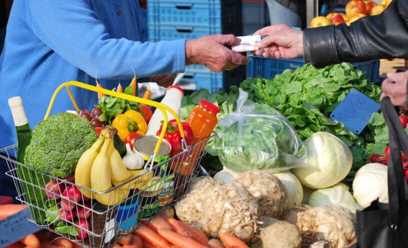 ¿En qué tienda en Bogotá puedo hacer mercado con 20 mil pesos?