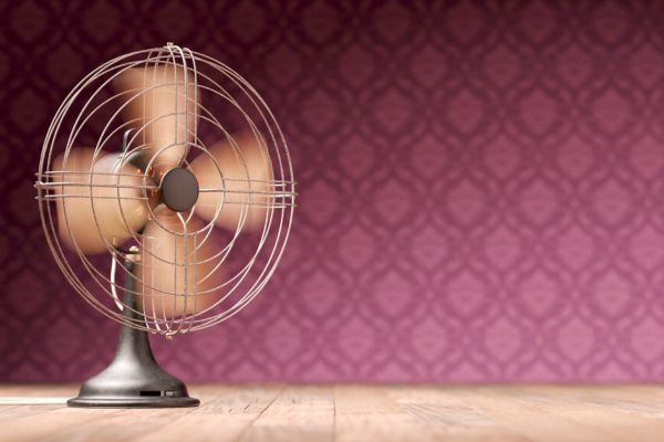 ¿Es malo dormir con el ventilador prendido?