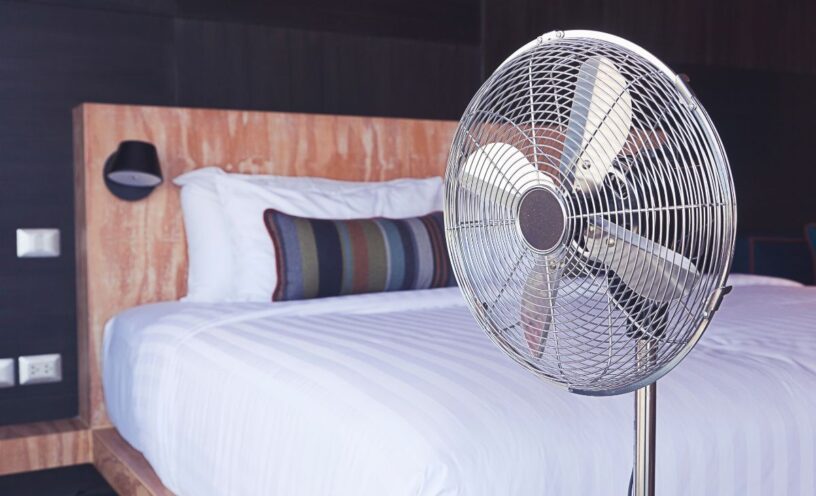 ¿Es malo dormir con el ventilador prendido?