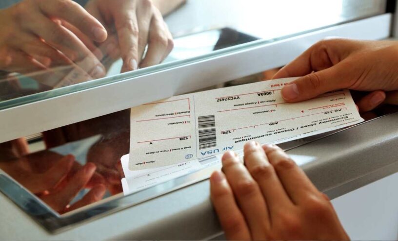 El mejor día para comprar tiquetes baratos según la IA