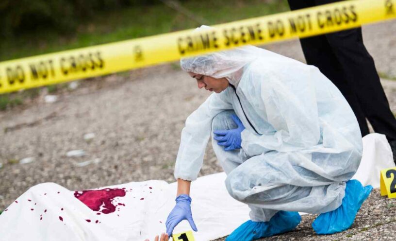 hombre mató a su madre por no tender la cama