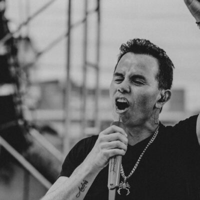 Jhonny Rivera hizo canción para su ex